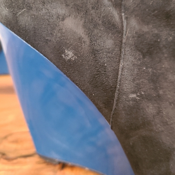 Pour la Victoire Ravel Suede Black & Blue Wedge Booties - Picture 11 of 15